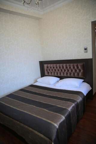 Гостиница Luxor Ессентуки Бюджетный двухместный номер с 1 кроватью-2