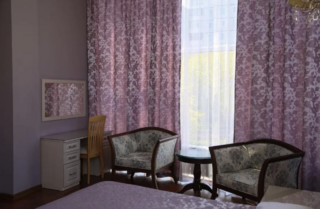 Гостиница Luxor Ессентуки Номер полулюкс с 1 двуспальной кроватью-2