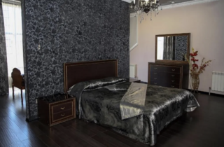 Гостиница Luxor Ессентуки Номер люкс с 1 двуспальной кроватью-1